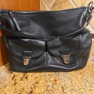 Coach Black Pebbled Leather Shoulder Bag Turnlock Pocket Hobo Style 22423